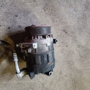 4fc02fac-ecf8-47dd-a308-042543dd5bf2 Renault Trafic 2.0DCI ilmastoinnin kompressori