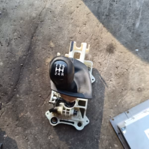 544a9815-c1e5-4ec3-989e-9f53fe0edf88 Volvo v50 Keppiyksikkö Manuaali