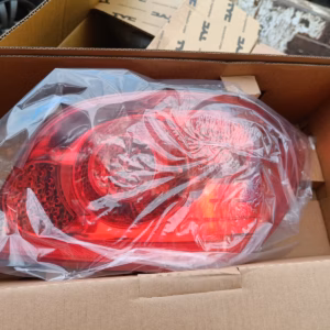 6100ad10-d271-419c-b030-941801272e5d Peugeot 307 oikea takavalo