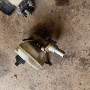 614fa2d9-98c4-459b-82ef-59c9ff1e1a53 Volkswagen Passat B6 jarrupääsylinteri