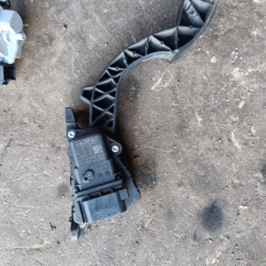 6213d1cc-0fa9-4c03-ae94-fd67837069ef Volvo v50 Kaasupoljin