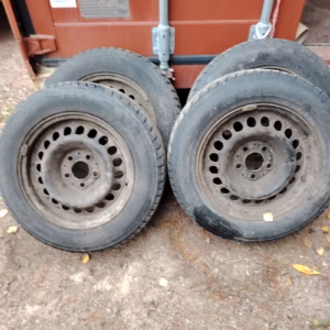 7f53a633-45b5-46e8-bb57-5880c9b21414 Mb talvirenkaat 195/65r15