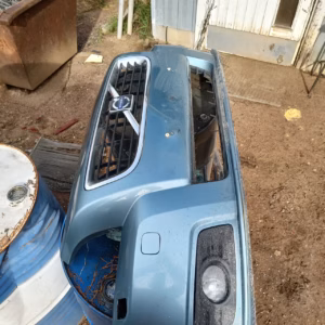 d10e8d75-f7a0-468d-a8ec-ddc91d4d40ab Volvo v50 Etupuskuri