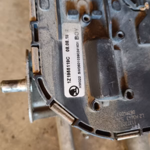 e9e3e911-7248-41b8-941c-3df718ae8108 Skoda Octavia Pyyhkijänmoottori ja vivusto