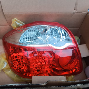 Toyota Auris 2010 vasen takavalo