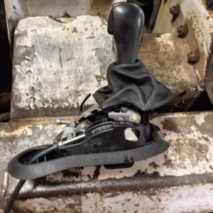 0f30763a-2f2f-4d43-9da1-72f5edcbb72c BMW e61 520 keppiyksikkö