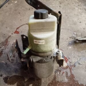 Ford focus 1.8TDCI ohjaustehostimen pumppu